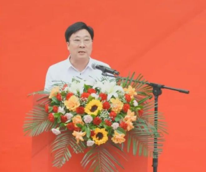 ”促消费活动暨海信百亿补贴活动在南阳家电大世界盛大启动爱游戏app体育南阳市2024年“惠享南都 欢购国庆(图2)