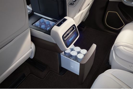 「技术鱼池」放大招！杀入中大型 SUV 市场爱游戏ayx网站3898 万起！腾势 N9(图5)