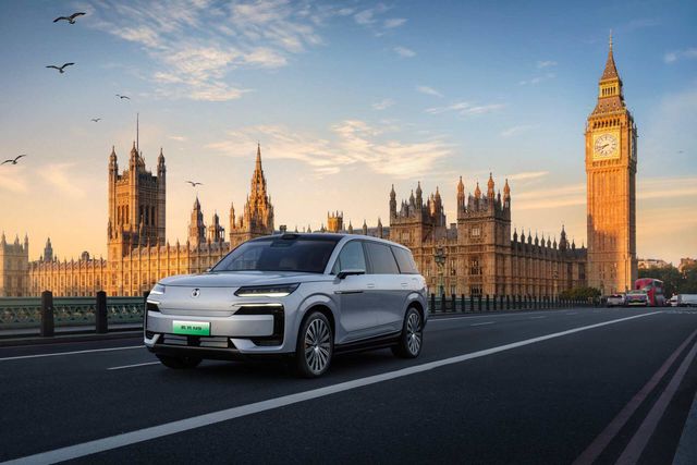 「技术鱼池」放大招！杀入中大型 SUV 市场爱游戏ayx网站3898 万起！腾势 N9(图13)